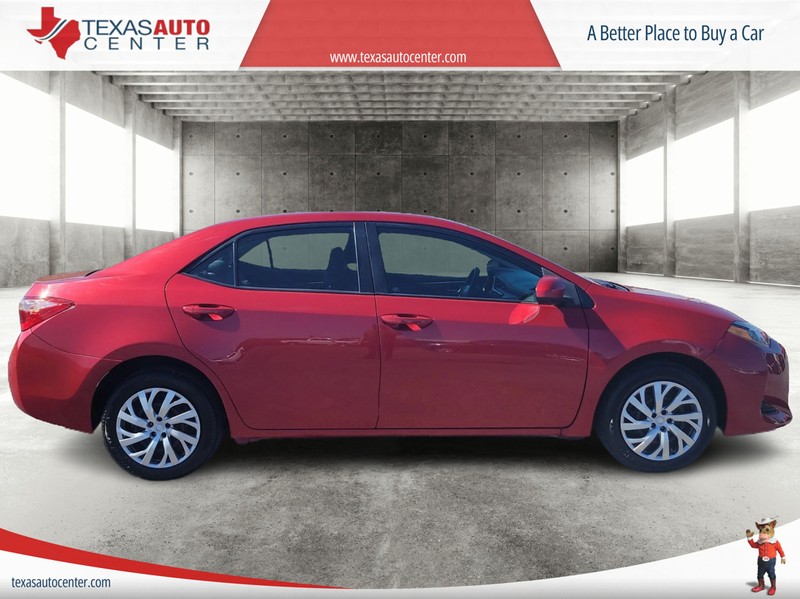 Toyota Corolla Vehicle Full-screen Gallery Image 04