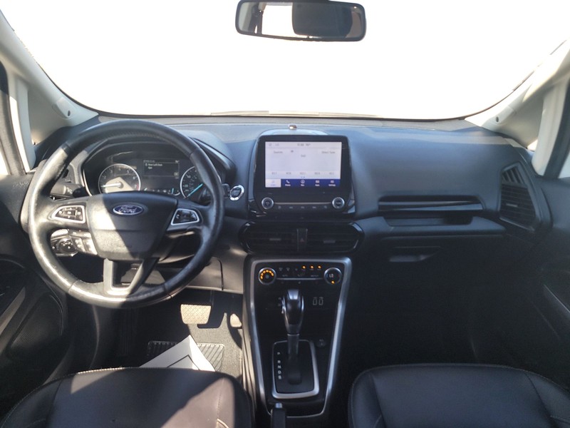 Ford EcoSport Vehicle Full-screen Gallery Image 15