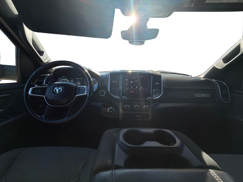 Ram 1500 Vehicle Full-screen Gallery Image 15