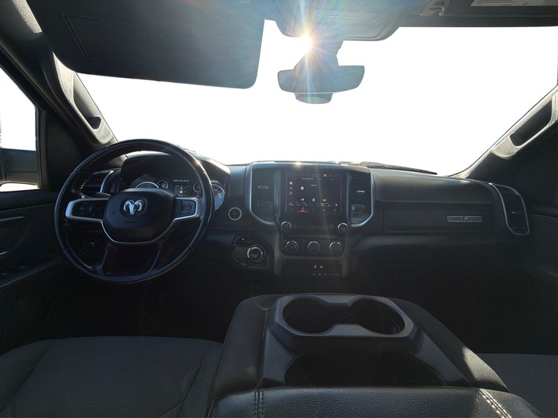 Ram 1500 Vehicle Full-screen Gallery Image 16