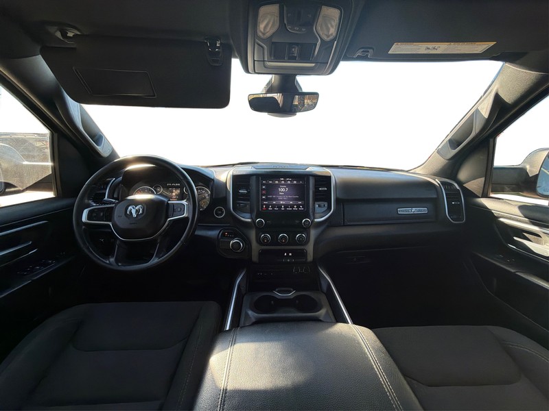 Ram 1500 Vehicle Full-screen Gallery Image 16