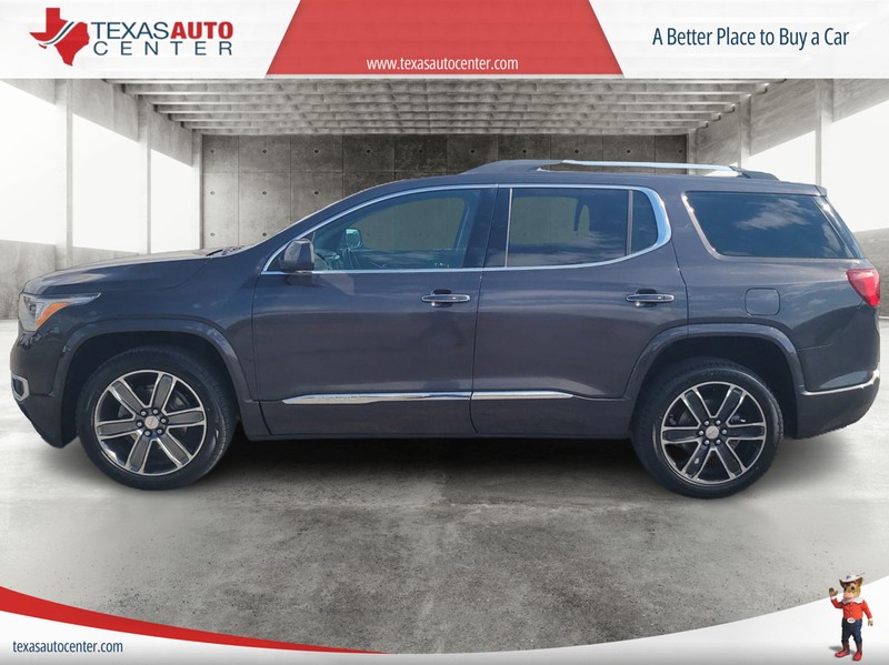 GMC Acadia Vehicle Full-screen Gallery Image 05