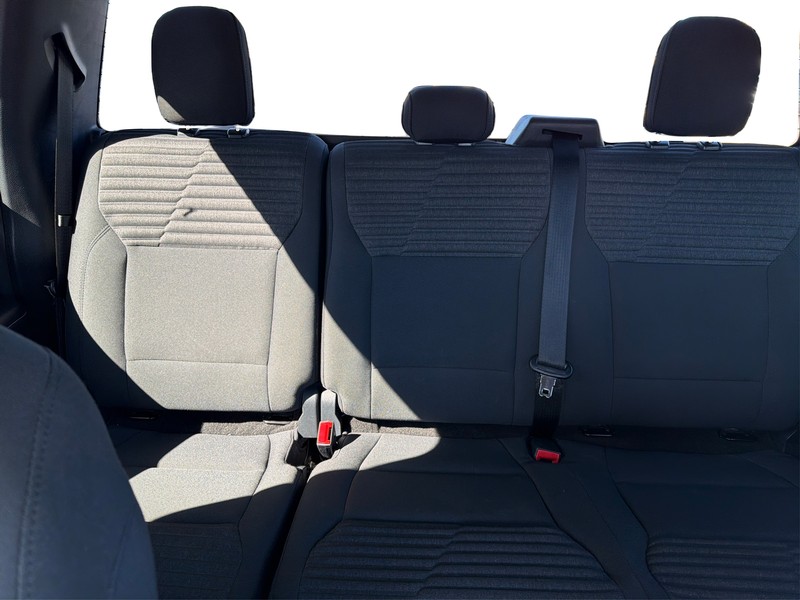 Ford F-150 Vehicle Full-screen Gallery Image 13