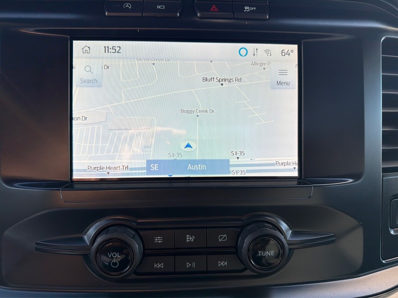 Ford F-150 Vehicle Full-screen Gallery Image 17