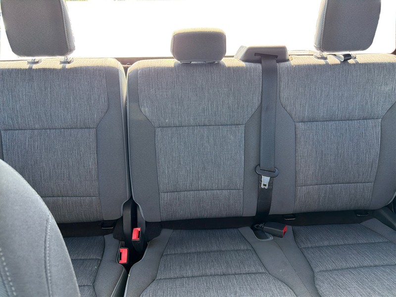 Ford F-150 Vehicle Full-screen Gallery Image 13