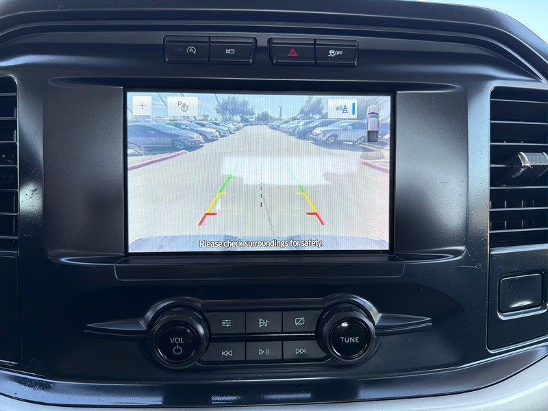 Ford F-150 Vehicle Full-screen Gallery Image 17