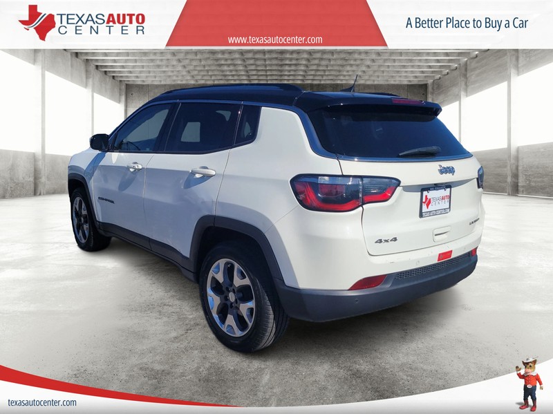 Jeep Compass Vehicle Full-screen Gallery Image 08