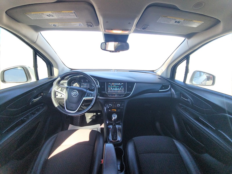 Buick Encore Vehicle Full-screen Gallery Image 15