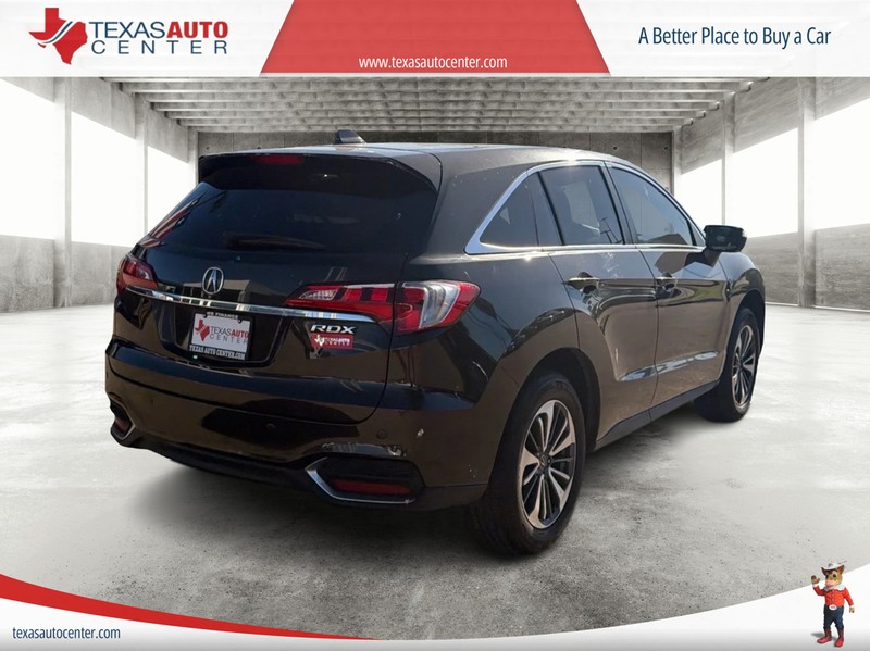 Acura RDX Vehicle Full-screen Gallery Image 07