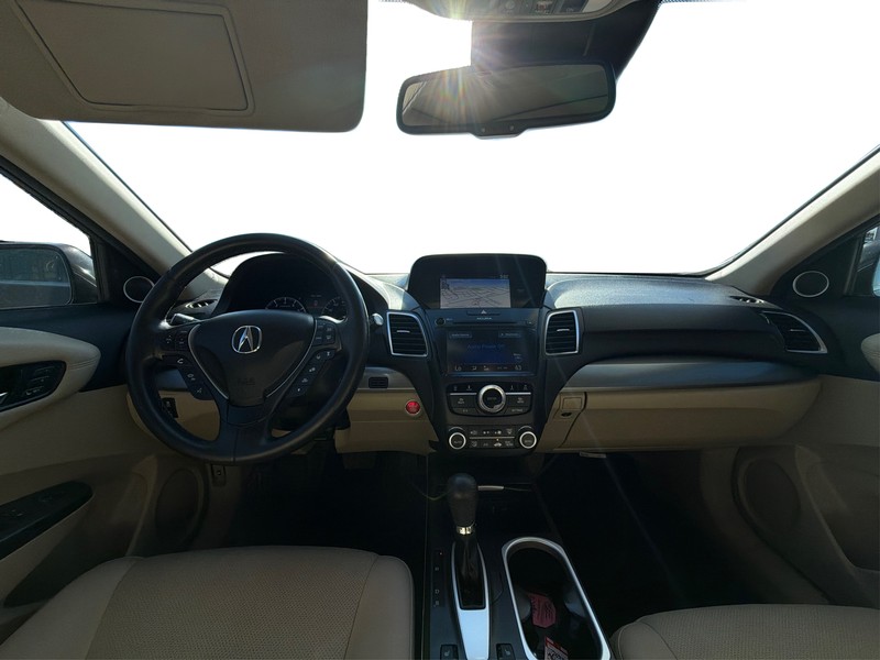 Acura RDX Vehicle Full-screen Gallery Image 16