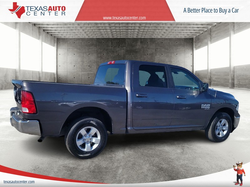 Ram 1500 Classic Vehicle Full-screen Gallery Image 07