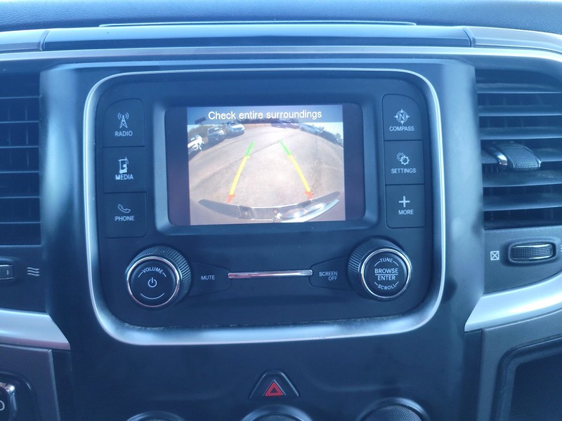 Ram 1500 Classic Vehicle Full-screen Gallery Image 16