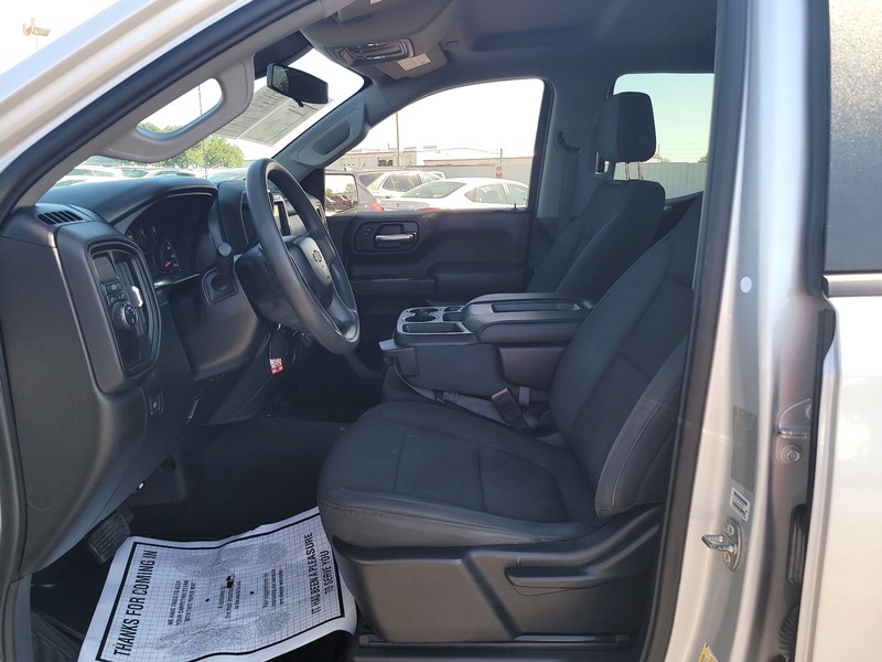 Chevrolet Silverado 1500 Vehicle Full-screen Gallery Image 08