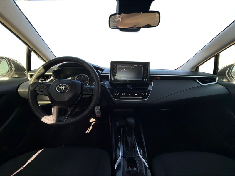 Toyota Corolla Vehicle Full-screen Gallery Image 16