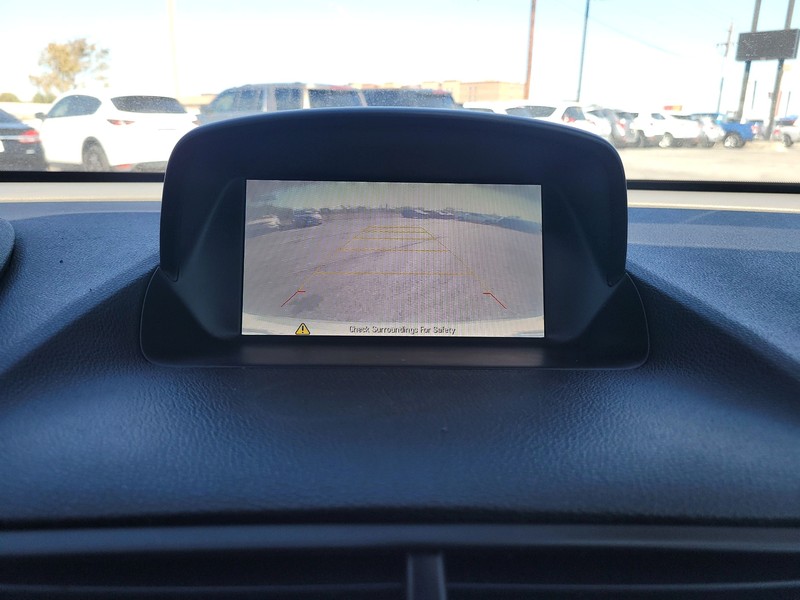 Buick Encore Vehicle Full-screen Gallery Image 15