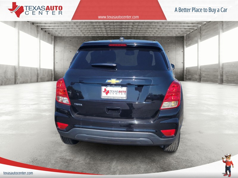 Chevrolet Trax Vehicle Full-screen Gallery Image 8