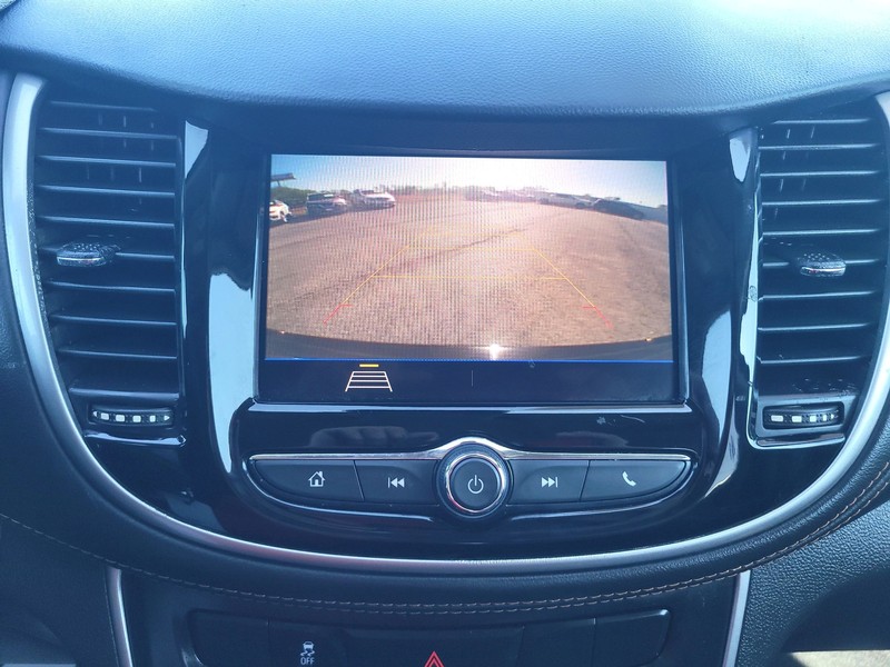 Chevrolet Trax Vehicle Full-screen Gallery Image 17