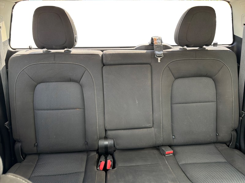 Chevrolet Colorado Vehicle Full-screen Gallery Image 13