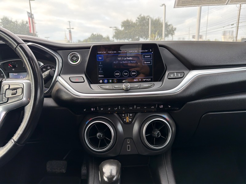 Chevrolet Blazer Vehicle Full-screen Gallery Image 12