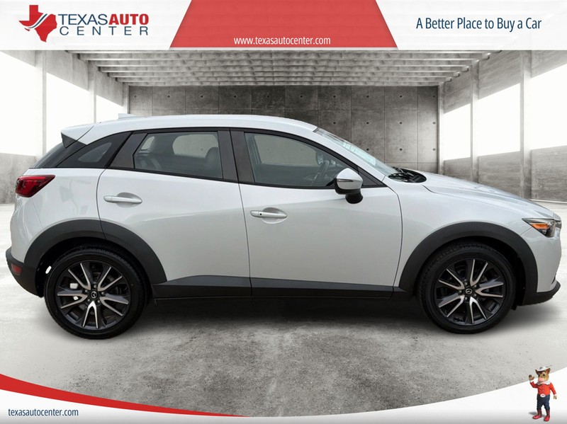 Mazda CX-3 Vehicle Full-screen Gallery Image 04