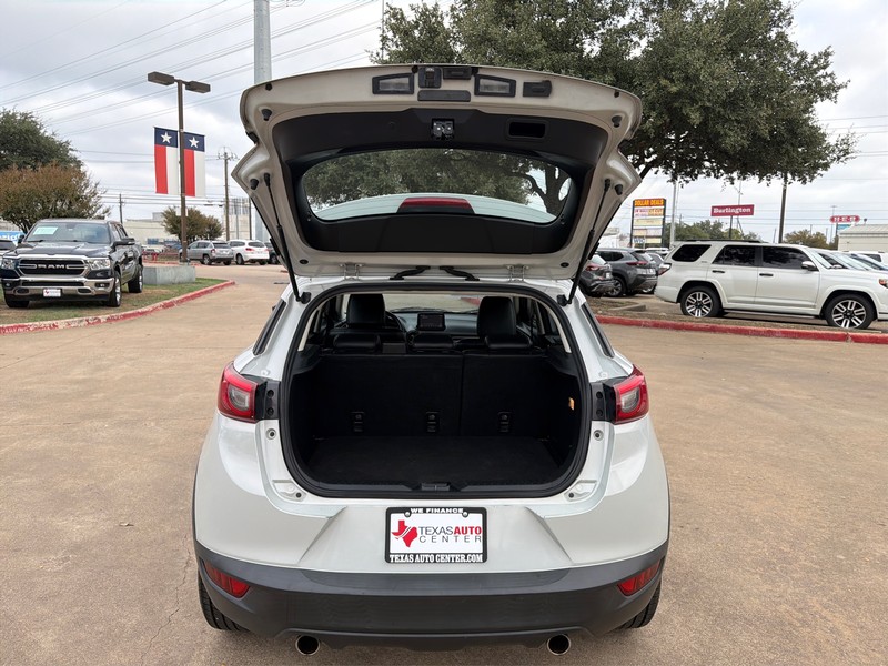 Mazda CX-3 Vehicle Full-screen Gallery Image 11