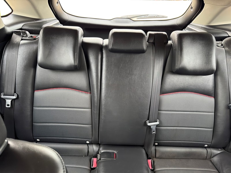 Mazda CX-3 Vehicle Full-screen Gallery Image 13