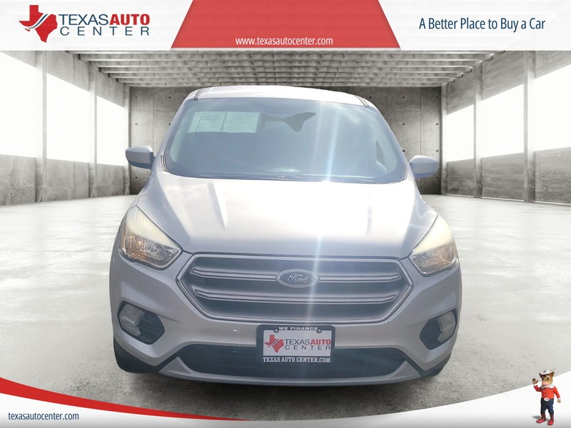 Ford Escape Vehicle Full-screen Gallery Image 03