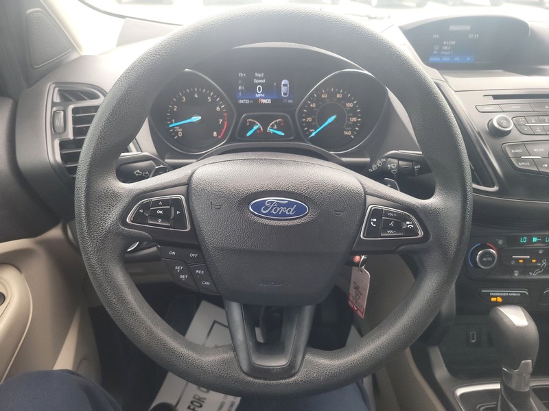 Ford Escape Vehicle Full-screen Gallery Image 14