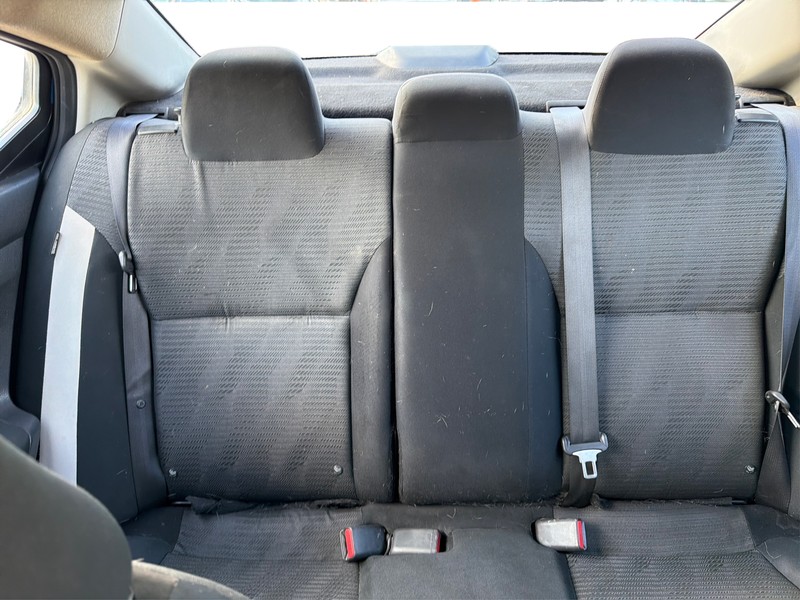 Nissan Versa Vehicle Full-screen Gallery Image 13