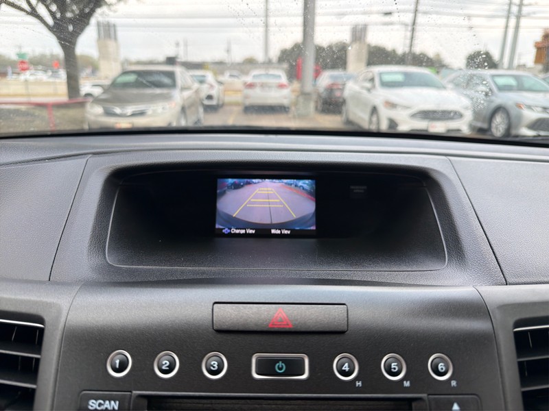 Honda CR-V Vehicle Full-screen Gallery Image 17