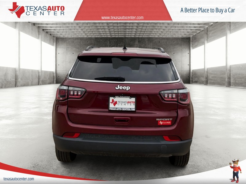 Jeep Compass Vehicle Full-screen Gallery Image 06