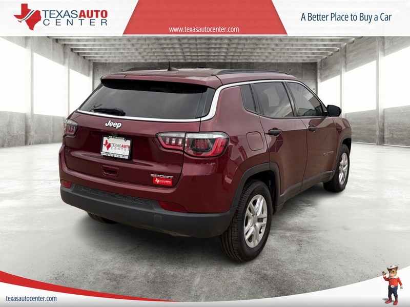 Jeep Compass Vehicle Full-screen Gallery Image 07