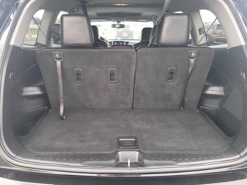 Honda Pilot Vehicle Full-screen Gallery Image 11