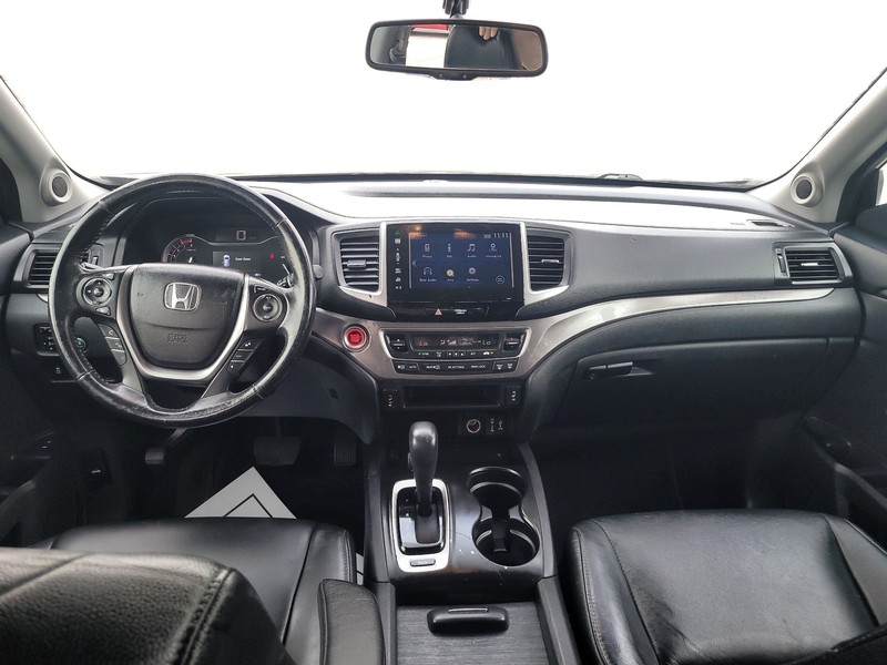 Honda Pilot Vehicle Full-screen Gallery Image 16