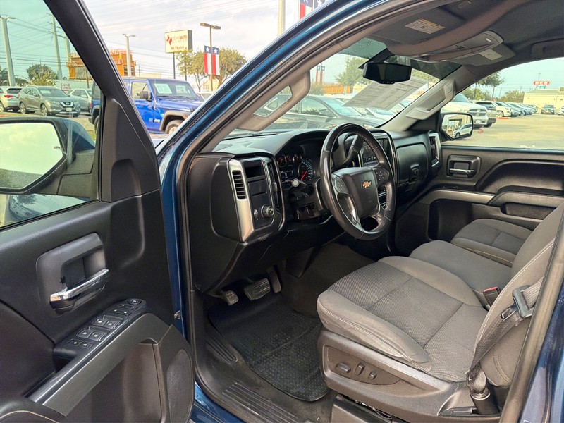 Chevrolet Silverado 1500 Vehicle Full-screen Gallery Image 09