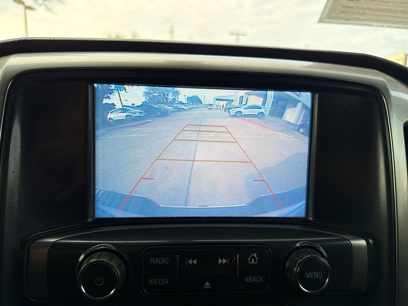 Chevrolet Silverado 1500 Vehicle Full-screen Gallery Image 17