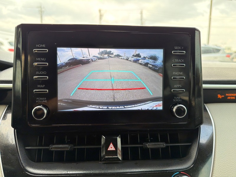 Toyota Corolla Vehicle Full-screen Gallery Image 17