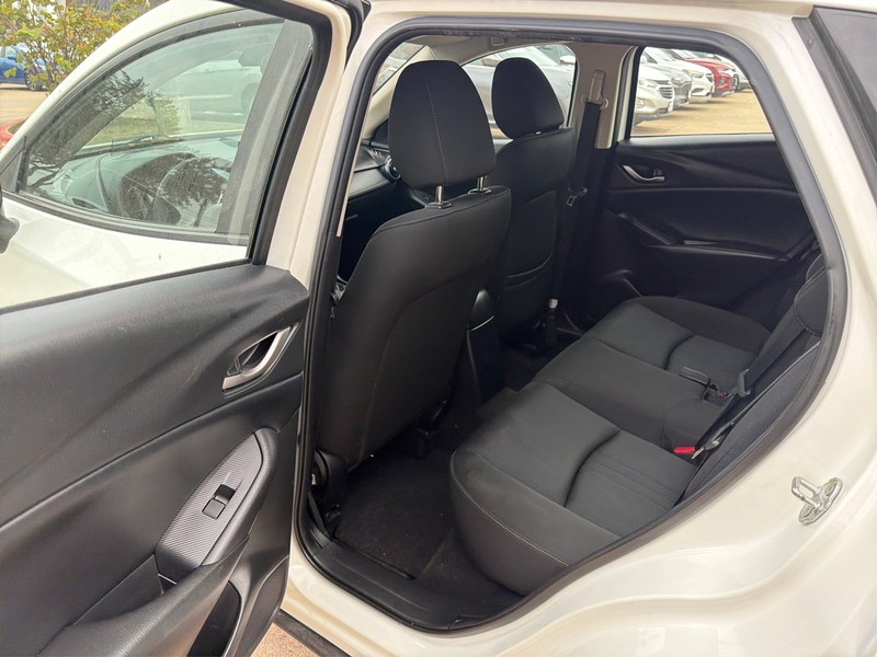 Mazda CX-3 Vehicle Full-screen Gallery Image 10