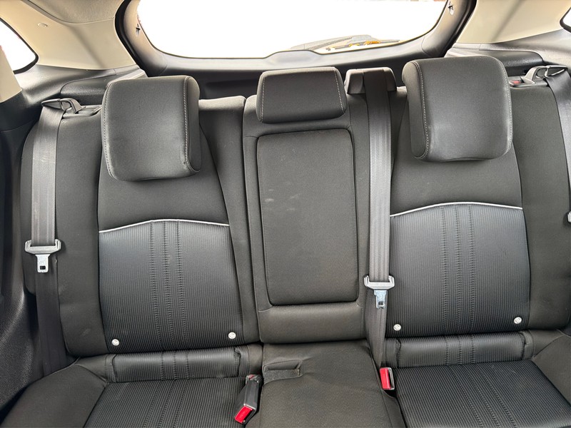 Mazda CX-3 Vehicle Full-screen Gallery Image 13