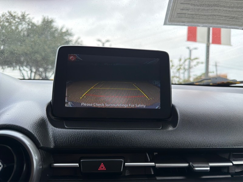 Mazda CX-3 Vehicle Full-screen Gallery Image 18