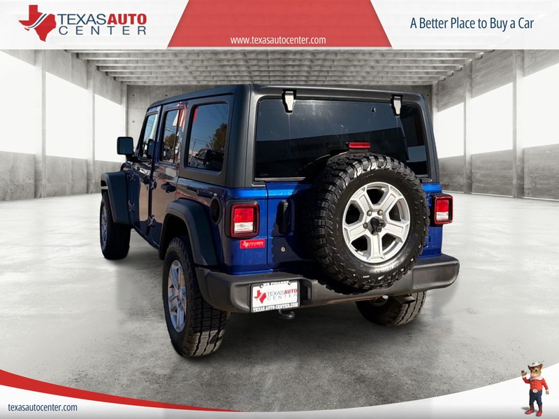 Jeep Wrangler Unlimited Vehicle Full-screen Gallery Image 08
