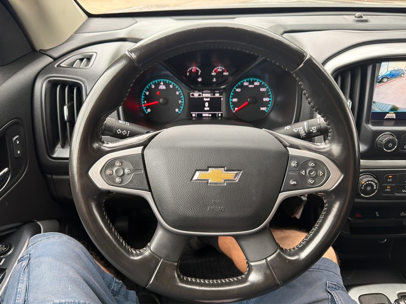 Chevrolet Colorado Vehicle Full-screen Gallery Image 14