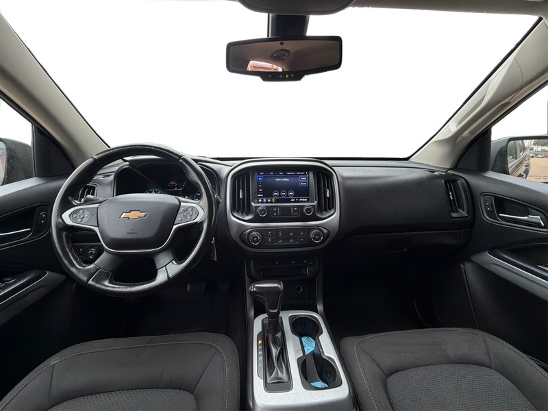 Chevrolet Colorado Vehicle Full-screen Gallery Image 16