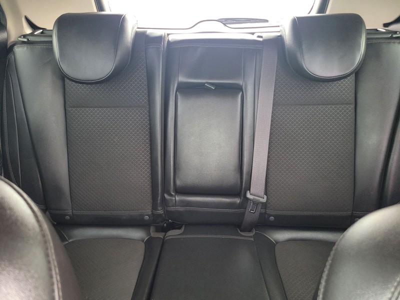 Buick Encore Vehicle Full-screen Gallery Image 13