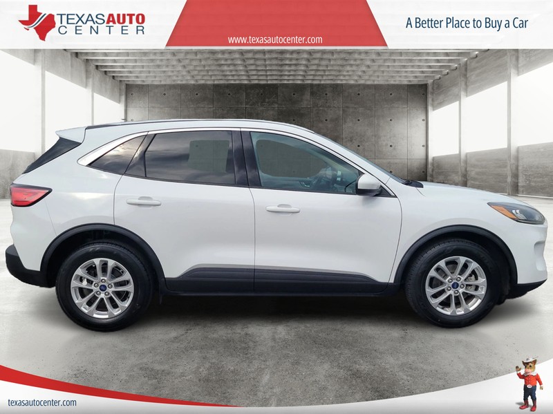 Ford Escape Vehicle Full-screen Gallery Image 03