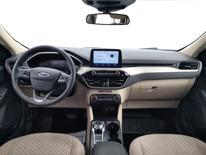 Ford Escape Vehicle Full-screen Gallery Image 15