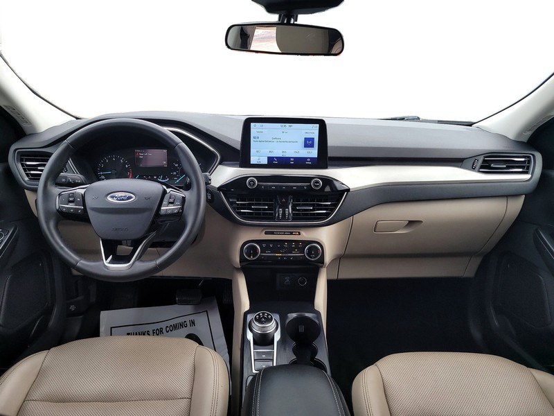 Ford Escape Vehicle Full-screen Gallery Image 16