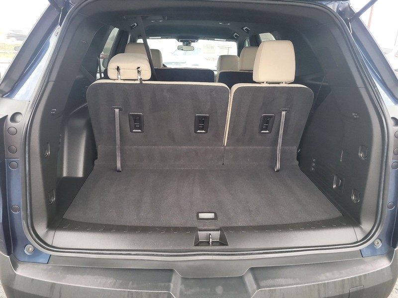Chevrolet Traverse Vehicle Full-screen Gallery Image 11