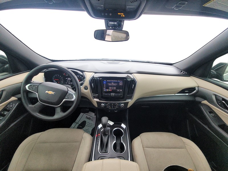 Chevrolet Traverse Vehicle Full-screen Gallery Image 15