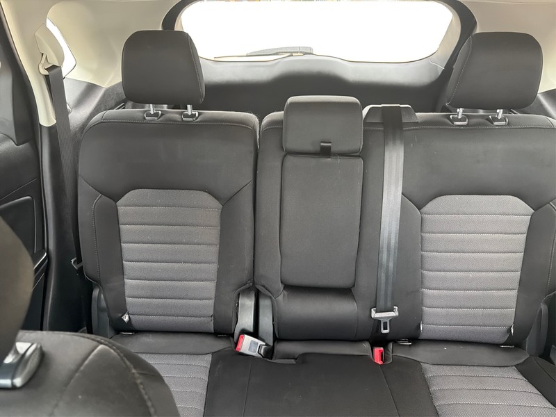 Ford Edge Vehicle Full-screen Gallery Image 13